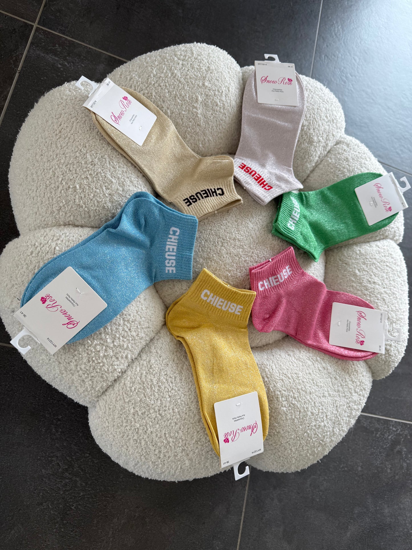 Chaussettes brillantes courtes CHIEUSE jaune pastel
